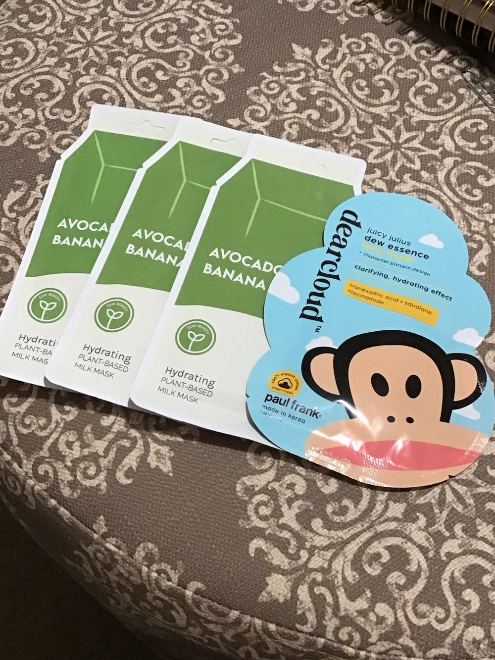 3 Hydrating Avocado Banana Face Masks & 1 Paul Frank